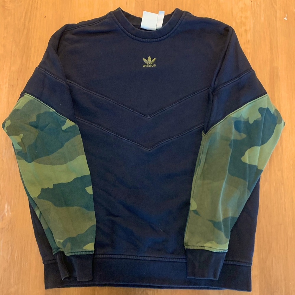 Vintage Adidas Black and Camo Crewneck Sweatshirt